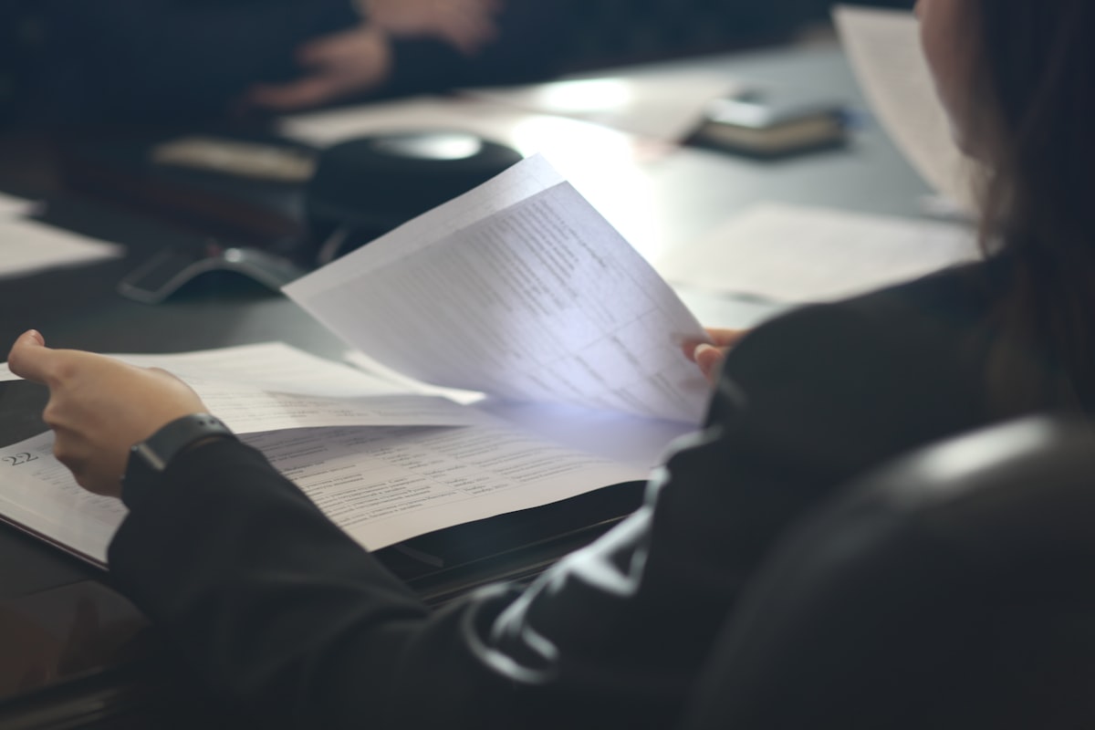 Por que a tradução certificada de documentos importa tanto no seu processo